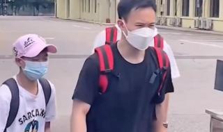 国乒队隔离期神奇画风