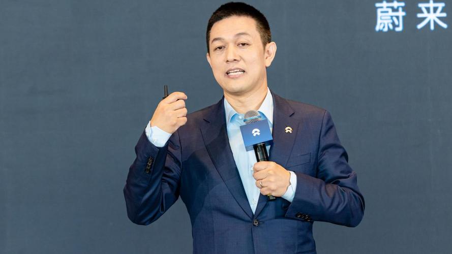 李斌最新闭门会：盈利之后，蔚来要“进窄门，走远路”