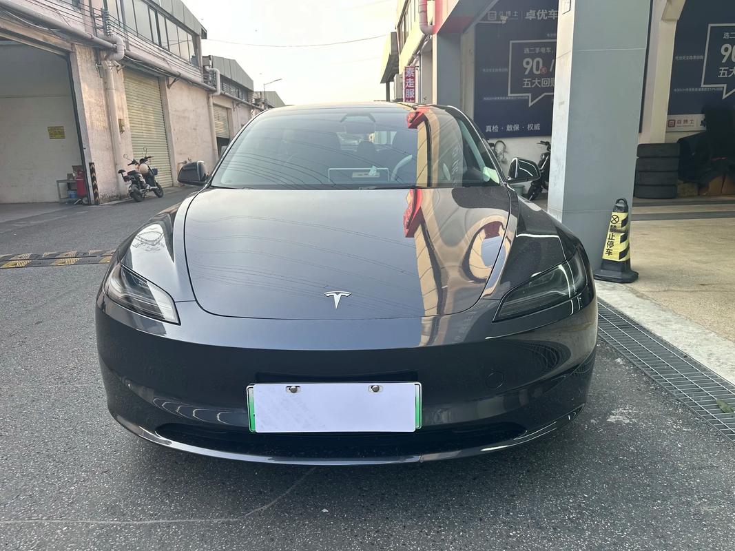 3月13日美股成交额前20：特斯拉获批向全英供电