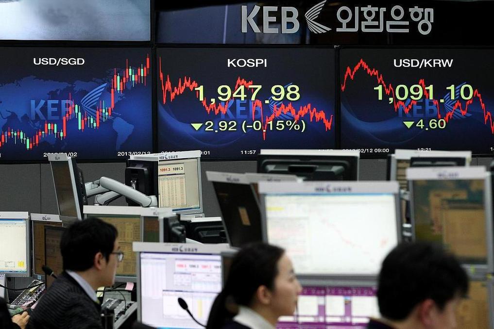 亚市早盘黄金小幅走高，受中东持续冲突影响