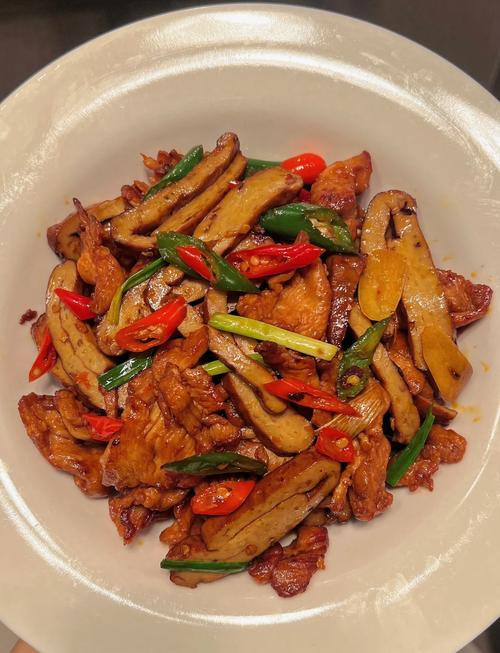 香干炒肉做法（香干炒肉的功效与作用）