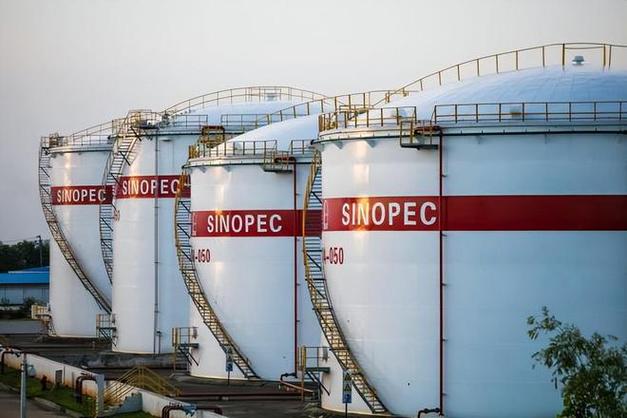 美国开始释放8600万桶紧急石油储备