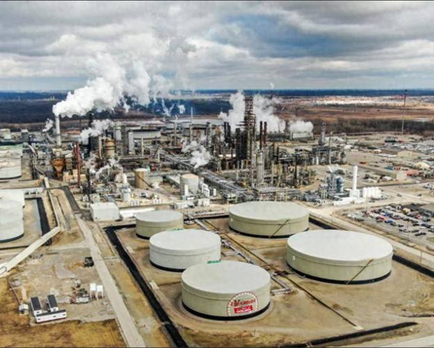 美国开始释放8600万桶紧急石油储备