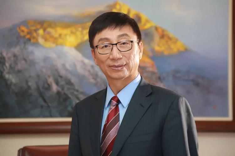 华泰保险王梓木回忆滑雪受伤经历：想做第一，就有可能受伤