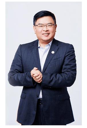 梅向荣如何把盈科从“宇宙大所”变成“吸金黑洞”？