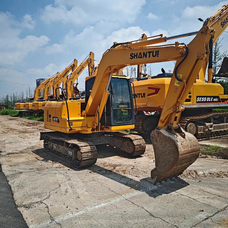 山推股份：公司成功补齐挖掘机这一核心工程机械品类，实现挖掘机销量	、销售收入稳步增长