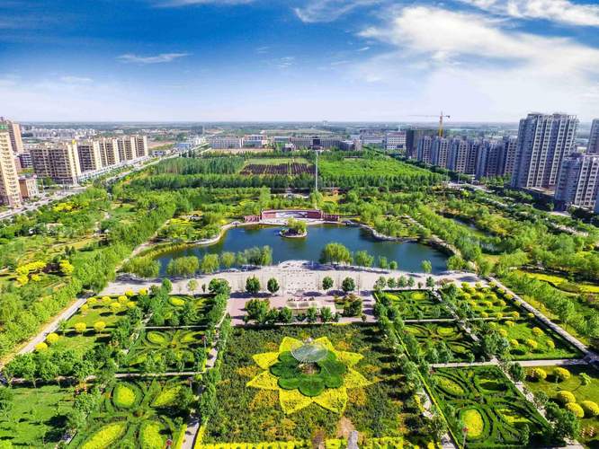 刘世锦:绿色转型转变为经济增长的重要动能