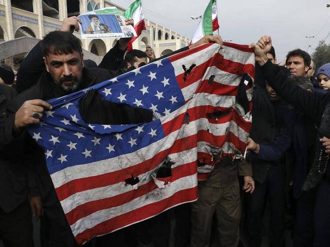 油价大跌后回稳 特朗普暂缓对伊朗能源设施打击计划