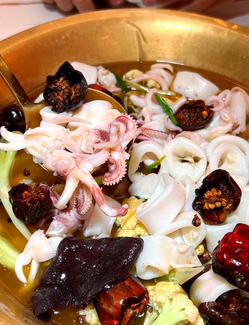 鱿鱼的做法大全家常（水煮小鱿鱼的做法大全家常）