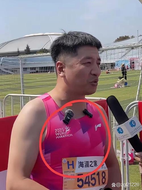 毛大庆：张雪峰“跑”倒了？别让跑步替“过劳	”背了黑锅！