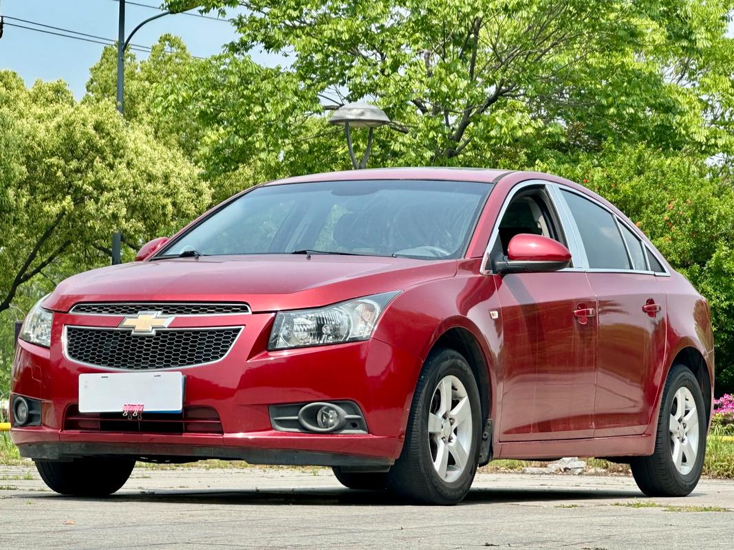 雪弗兰科鲁兹汽车报价(雪佛兰科鲁兹2021款报价)