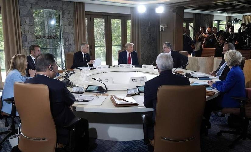 白宫新闻秘书：特朗普将于周四主持内阁会议